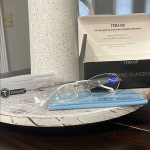 Teraise Silver Reading Glasses